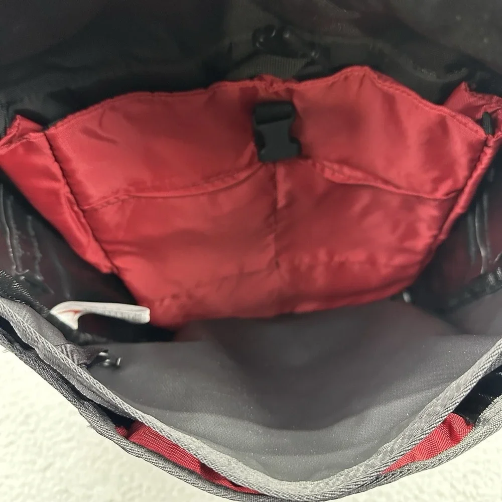 Nike ACG Avant Garde Black Messenger Crossbody Bag 00-10-12-EKG Nylon/Polyamide